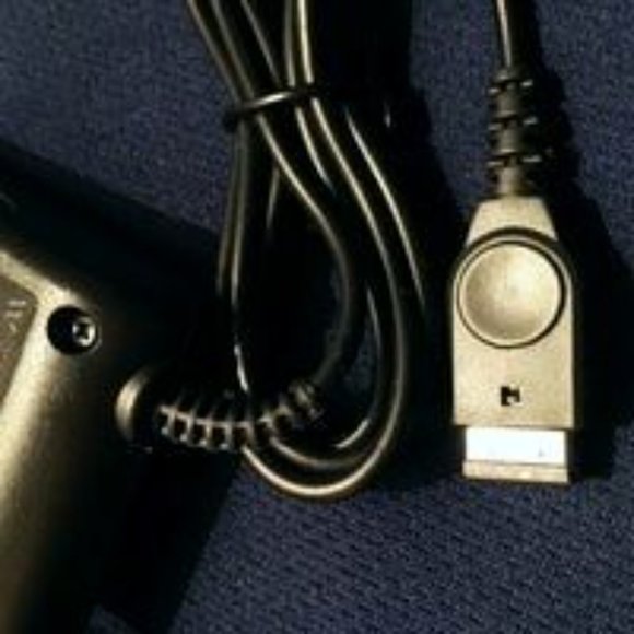 NEW NINTENDO GAMEBOY SP CHARGERS WALL AC CHARGER SET - Picture 2 of 3